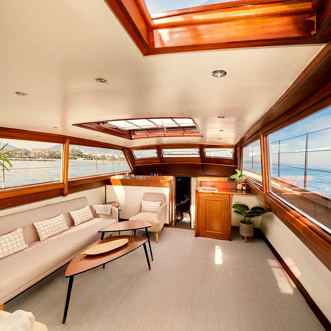 Manero Boat